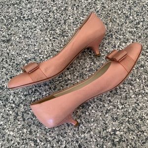 Vintage Salvatore Ferragamo Shoes, Pink/Salmon, size 8.5 B